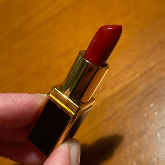 Tom Ford Lip Color Lipstick Scarlet Rouge - Picture 6 of 15